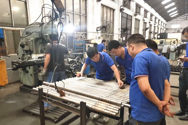 鄭州市神龍泵業(yè)有限公司每周對(duì)各個(gè)工序進(jìn)行質(zhì)量監(jiān)督檢驗(yàn)的現(xiàn)場(chǎng)。